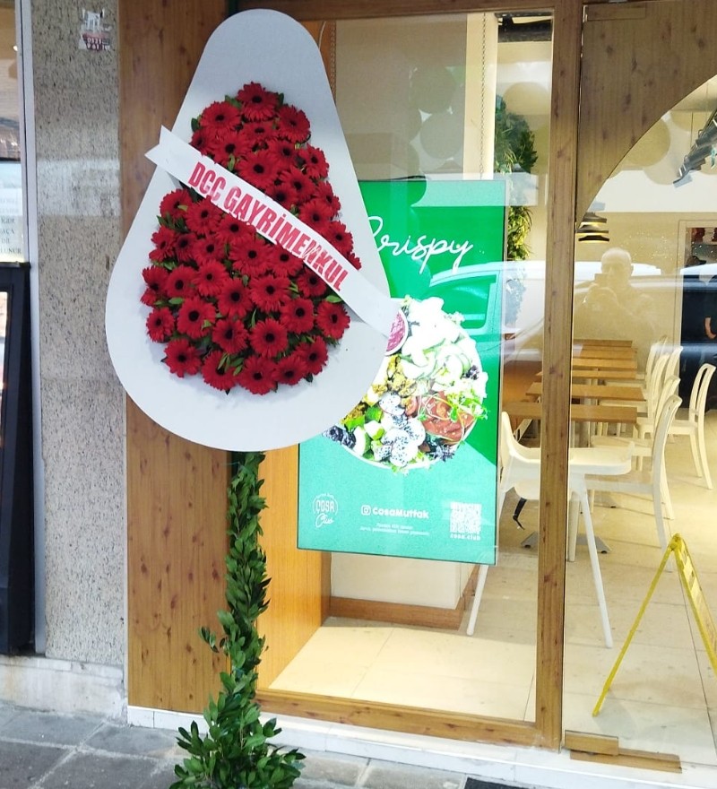 Kırmızı Gerbera Çelengi